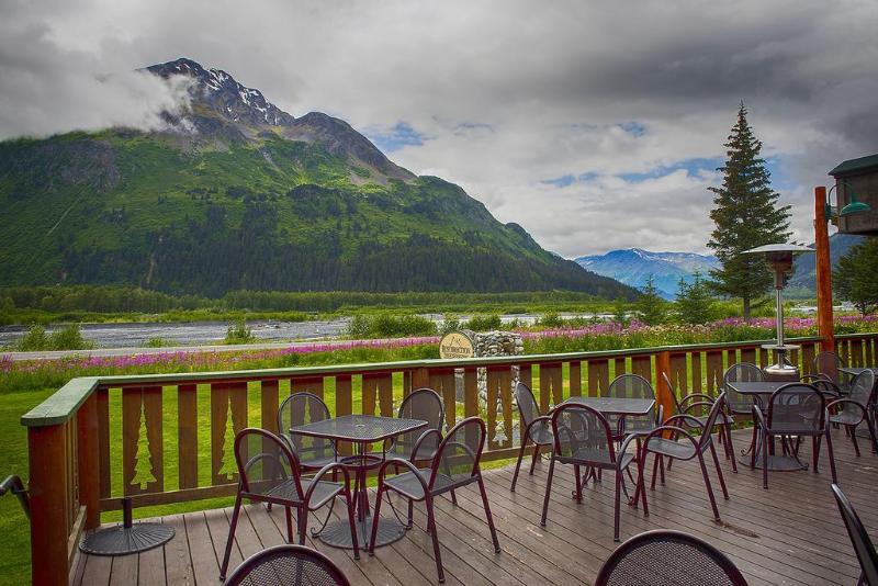 Seward Windsong Lodge Bear Creek Exterior photo